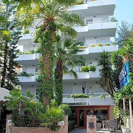 Stefanakis &