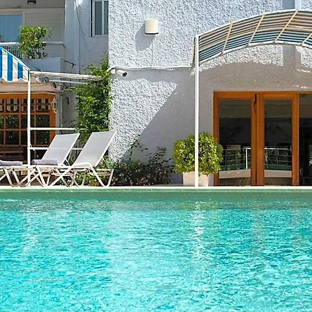 Stefanakis & Hotel